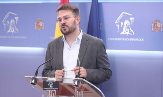 diputado de sumar acusa al psoe de sindrome de estocolmo con mohamed vi y cree que sanchez llega tarde a la crisis