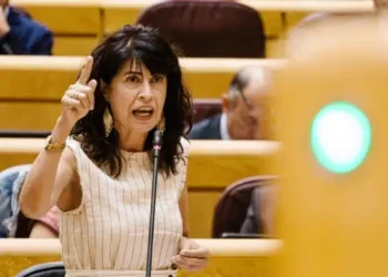 La ministra de Igualdad critica que Moreno sitúe a un hombre en el IAM en Sevilla y la Junta la acusa de “hipocresía”