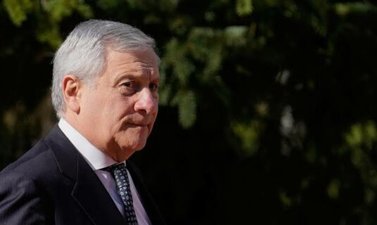 italia ve desproprocionada la reaccion de sanchez a sus controles e insiste en proteger sus fronteras