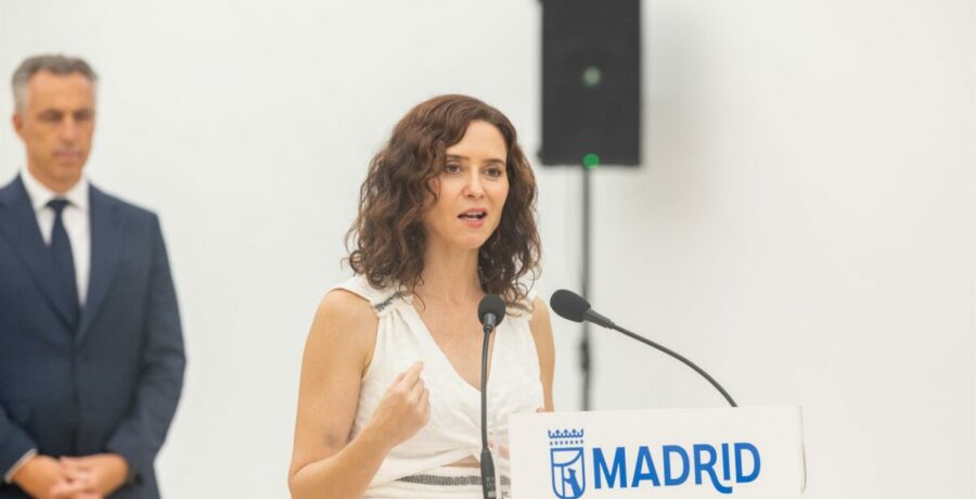 ayuso califica a sanchez de irresponsable y traidor por ceuta solo preocupado por intereses electoralistas