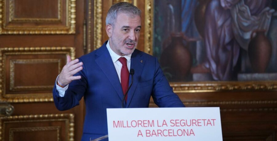 el ayuntamiento de barcelona llevara a fiscalia los mensajes racistas de save europe act