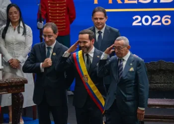 De la Espriella promete “recuperación total de la seguridad” y una “regeneración nacional” en su investidura