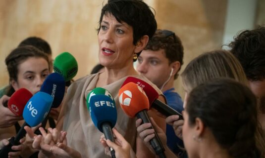 el gobierno acusa a genova de establecer directrices en ceuta que complican la colaboracion entre administraciones