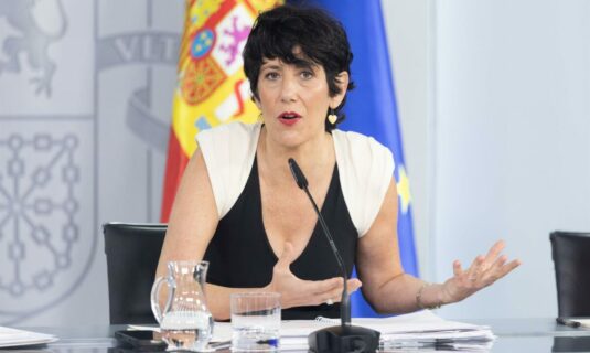 el gobierno sobre si va a autorizar una visita de felipe vi a ceuta la casa real es duena de su propia agenda