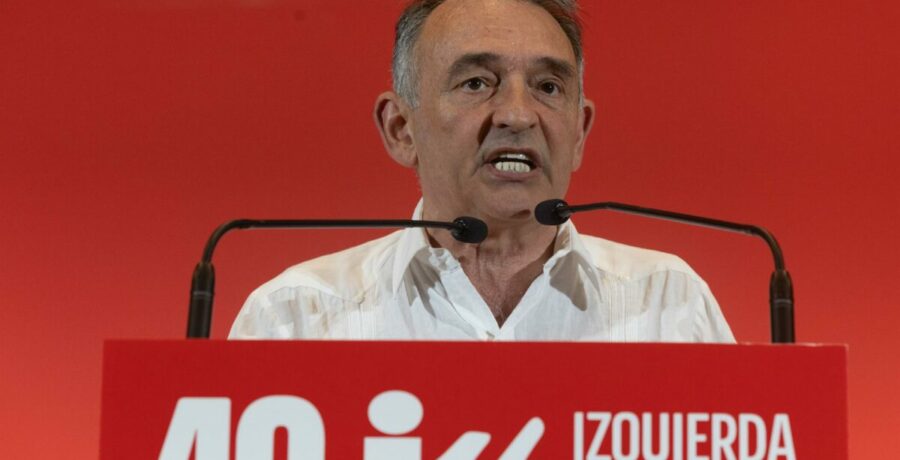 iu reclama a felipe vi que llame a mohamed vi por el ataque a ceuta esta tardando
