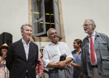 Feijóo reivindica el “ejemplo” de Calvo-Sotelo y el “espíritu” de la Transición para erigirse en “alternativa” a Sánchez