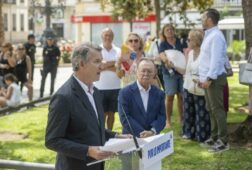 feijoo regresa por segunda vez a ceuta despues de su primera visita tras la entrada masiva del 30 y 31 de julio