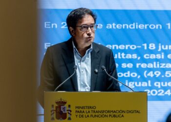 Óscar López denuncia “una montaña de mentiras” de Ayuso sobre el ático en Chamberí: “Aquí lo que hay es cara dura”