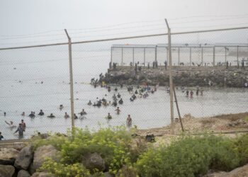 El Gobierno eleva a 72 el número de migrantes fallecidos en Ceuta