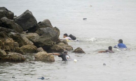 el numero de muertos en la entrada masiva a ceuta asciende a 67 personas