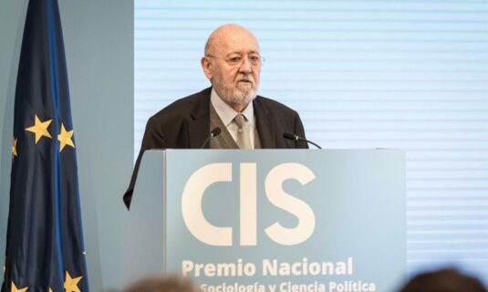 el cis prepara un barometro sobre vivienda disenado con el gobierno que costara 288 000 euros
