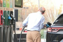 el ine eleva el ipc de julio al 36 su tasa mas alta en dos anos por los carburantes y la luz