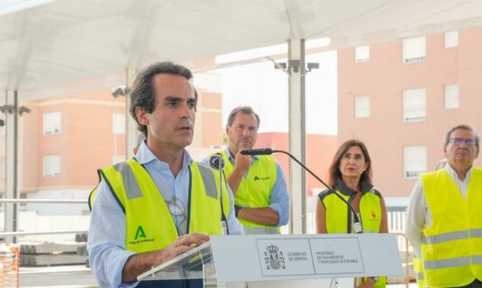 andalucia pide celeridad al gobierno para cumplir los plazos del corredor mediterraneo y conectar almeria