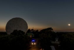 el eclipse total de sol sume a mas de la mitad de espana en una profunda e historica oscuridad