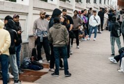 espana alcanza un nuevo record de poblacion gracias al crecimiento de la inmigracion