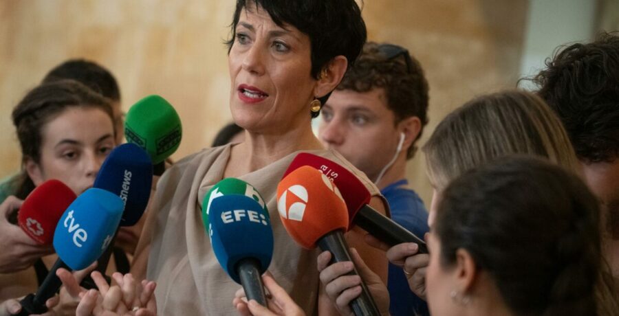 el gobierno acusa a feijoo de generar angustia a ceuta con el confinamiento lo que si es contagioso es la xenofobia