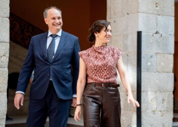 La Comunidad de Madrid exige al Gobierno dejar la “negligencia” para devolver la normalidad a Ceuta