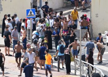 España y Marruecos pactan la devolución “lo antes posible” de “todos” los migrantes que han entrado ilegalmente a Ceuta
