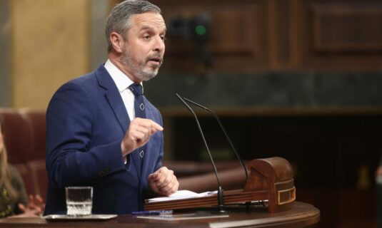 el pp lamenta que el gobierno no les haya llamado por ceuta y dejen a vivas solo gestionando la crisis