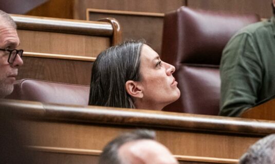 junts advierte al psoe que no dara ni un voto si no se deja a cataluna fuera del traslado de menores llegados a ceuta