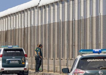 España cierra la frontera entre Melilla y Marruecos tras intentos de entrada masiva