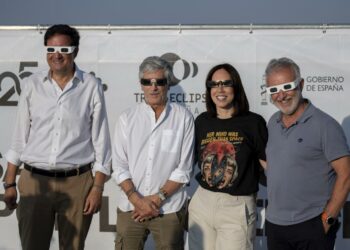 Vox pide detalles del cierre del Observatorio de Yebes en el eclipse para el evento con cuatro ministros y un concierto