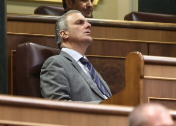 El Grupo Mixto dará a Ortega Smith el mismo trato que Ábalos: no hablará en el Pleno ni tendrá cupo para iniciativas