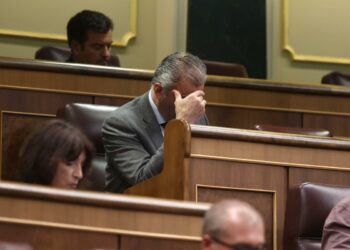 Ortega Smith afirma que se mantendrá “coherente” en el Grupo Mixto del Congreso y lamenta que Vox le haya “silenciado”