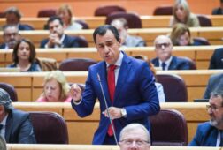 el pp acusa al gobierno de ser sumiso y claudicar ante marruecos por no senalarle en la crisis de ceuta