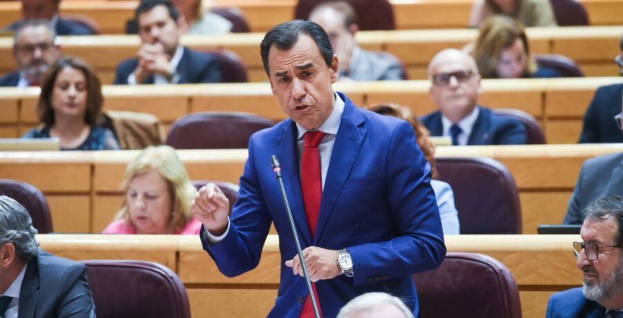 el pp acusa al gobierno de ser sumiso y claudicar ante marruecos por no senalarle en la crisis de ceuta