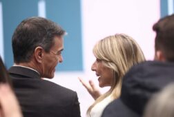 moncloa niega que incumpla el acuerdo con sumar y descarta una ruptura del gobierno por la prorroga de almaraz