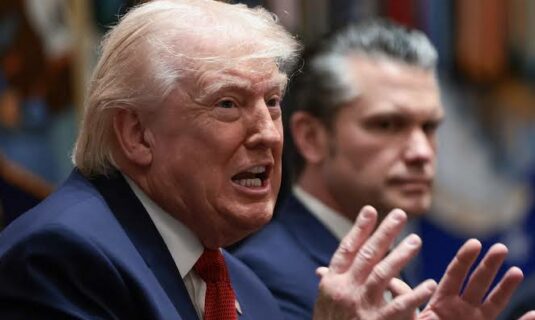 trump dice que ya solo negocia a medias con iran mientras espera a que teheran se desgaste por las sanciones