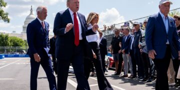 Trump anuncia que destinará el petróleo venezolano a rellenar la reserva estratégica de EEUU