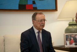 vivas reclama un plan estatal para recuperar la normalidad de ceuta y pide un mando unico del gobierno