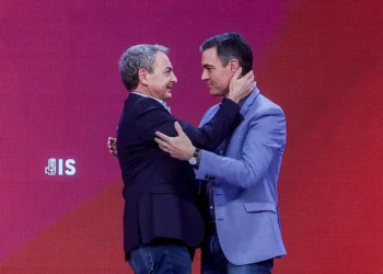 PSOE mantiene su apoyo a Zapatero tras su entrevista y da por hecho que completará sus explicaciones ante el juez