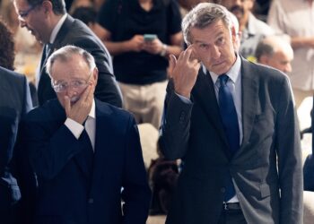 El presidente de la Ciudad Autónoma de Ceuta, Juan Jesús Vivas Lara, presentado por el presidente Nacional del Partido P