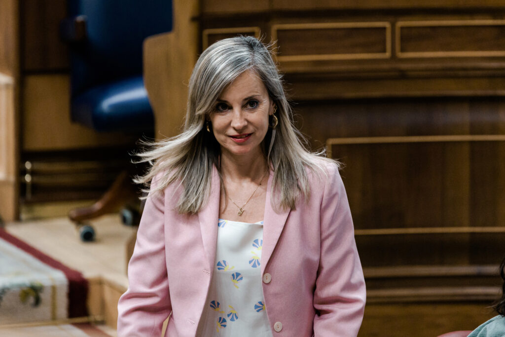 Archivo - La portavoz de Sumar en el Congreso, Verónica Martinez Barbero, durante una sesión plenaria extraordinaria, en