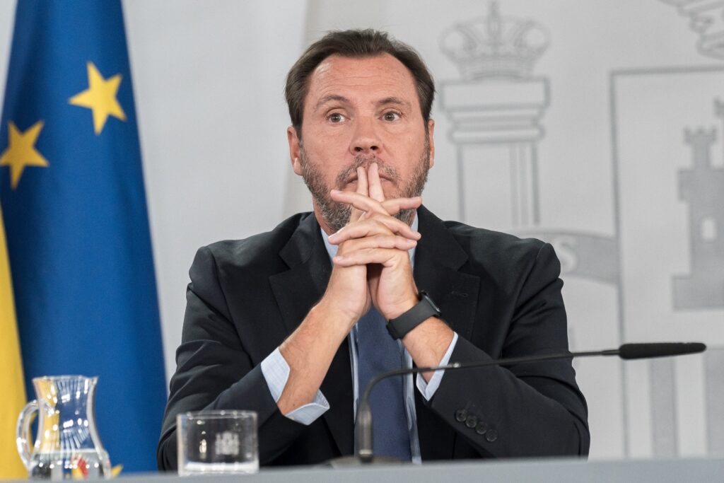 El ministro de Transportes y Movilidad Sostenible, Óscar Puente, durante la rueda de prensa tras el Consejo de Ministros
