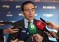 El ministro de Asuntos Exteriores, Unión Europea y Cooperación, José Manuel Albares, atiende a los meduios a su llegada