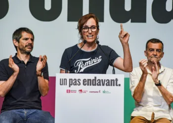 Archivo - (I-D) El ministro de Cultura, Ernest Urtasun, la ministra de Sanidad, Mónica García, el coordinador federal de
