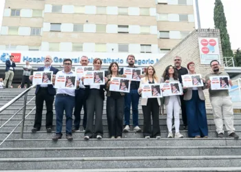 Representantes de Izquierda Unida, Movimiento Sumar, Más Madrid y Comuns, además de Podemos, ERC, Bildu y BNG posan con