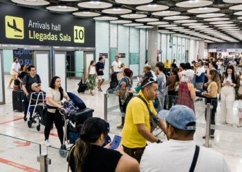 El BOE publica la orden que prorroga los controles a los viajeros de Italia hasta el 22 de septiembre
