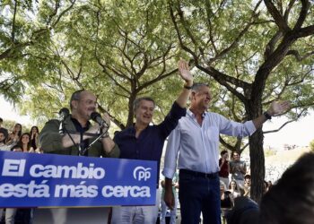 Feijóo pide revisar cómo se concede, se mantiene y “se puede perder” la nacionalidad