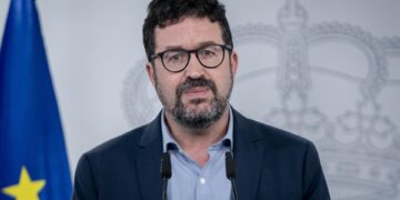 Trabajo tendrá en cuenta la inflación para negociar el SMI de 2027 y prevé llevar “a la mayor brevedad” al CMin el registro horario
