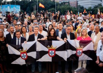 Ayuso exige la dimisión de Sánchez por dejar “abandonada a España entera a los ojos del mundo” en Ceuta