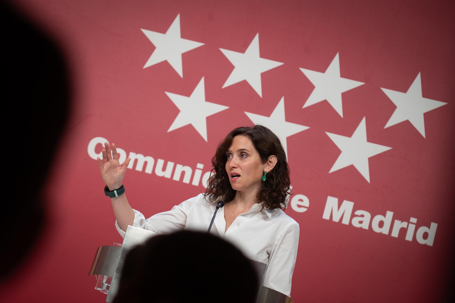 Ayuso pide la dimisión de Sánchez por no actuar tras el aviso de CNI y Policía sobre Ceuta: “Sí es un perro con dueño”
