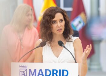 Ayuso reta a Delegación por la concentración por Ceuta en Cibeles: “No tiene narices de mandarnos a los antidisturbios”
