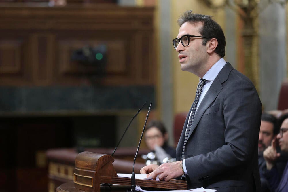 El Tesoro espera colocar este jueves hasta 6.000 millones en deuda a medio y largo plazo