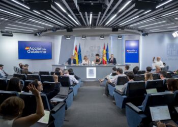 Moncloa no comparte la decisión del TS de suspender cautelarmente el voto para los nacionalizados en la ‘ley de nietos’
