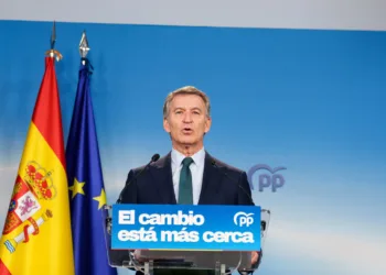 El presidente del Partido Popular, Alberto Núñez Feijóo, durante una rueda de prensa, en la sede del PP, a 5 de octubre